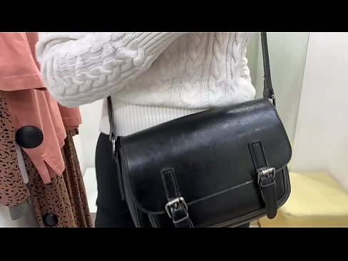 ❤️ Masturbarea în public a tinerei târfe FeralBerry cu un dildo în cabina de probă ❤❌  at porn ro.pornpictureshq.ru ❌️